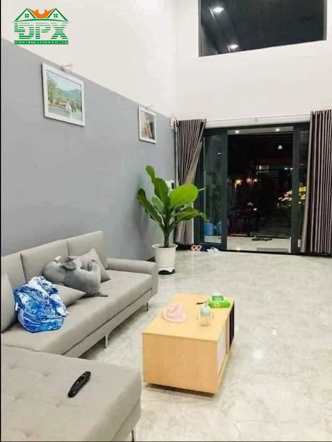 Phòng khách rộng với bộ sofa cỡ lớn
