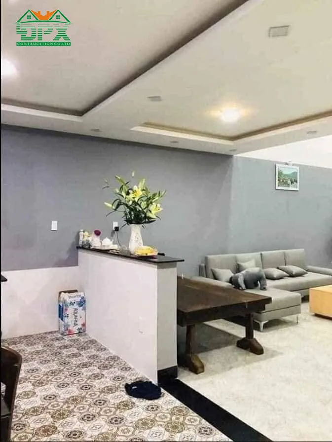 Ngăn cách giữa phòng ăn và phòng khách